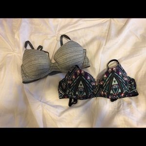 2 PINK VS Bras// Size: 32A